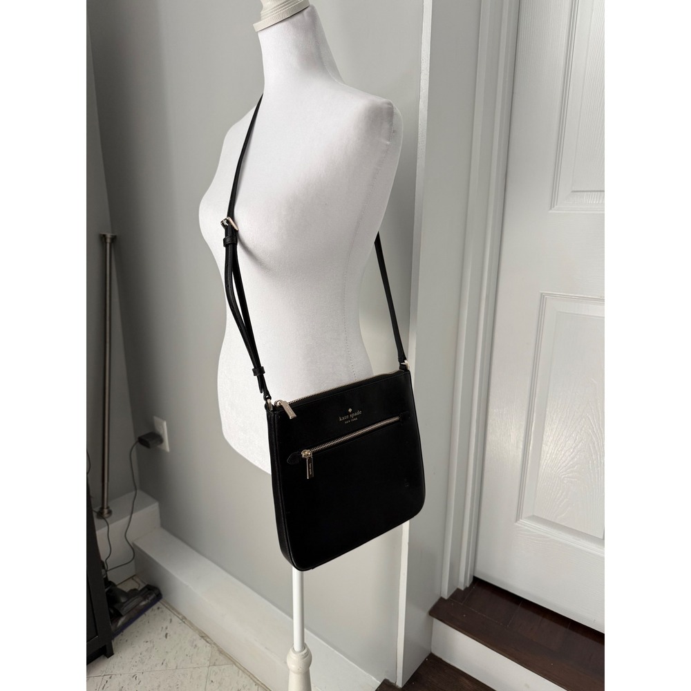 Kate Spade New York Black Saffiano Leather Crossbody‎ Bag Gold Hardware Slim - Picture 2 of 11